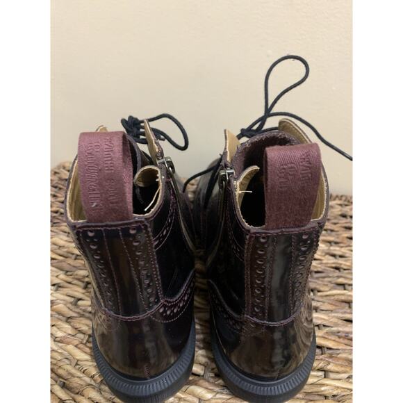 DR. MARTENS Delphine 8-Eye Brogue Boot Oxblood Maroon 10 new without box - Picture 4 of 13